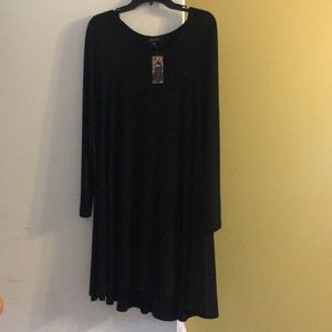 Karen Kane black swing dress 🥂 feel like a queen